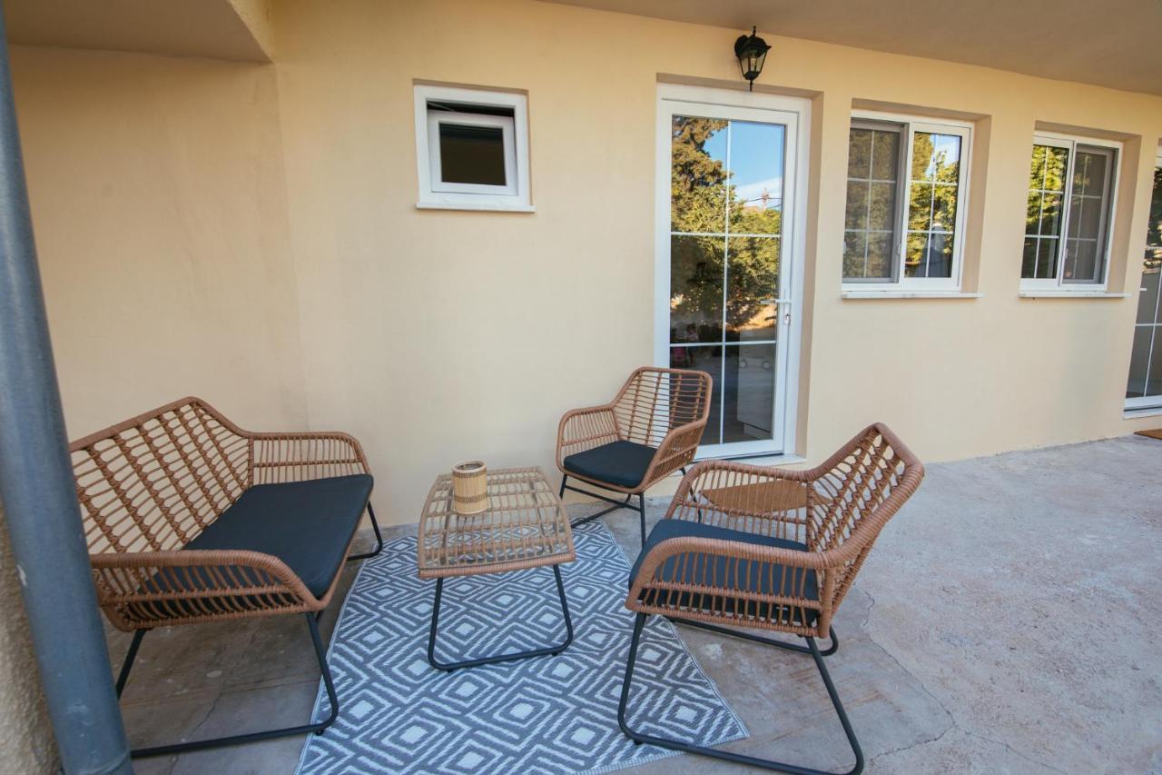 Apartmani Barbarosa Sveti Filip i Jakov Exterior foto