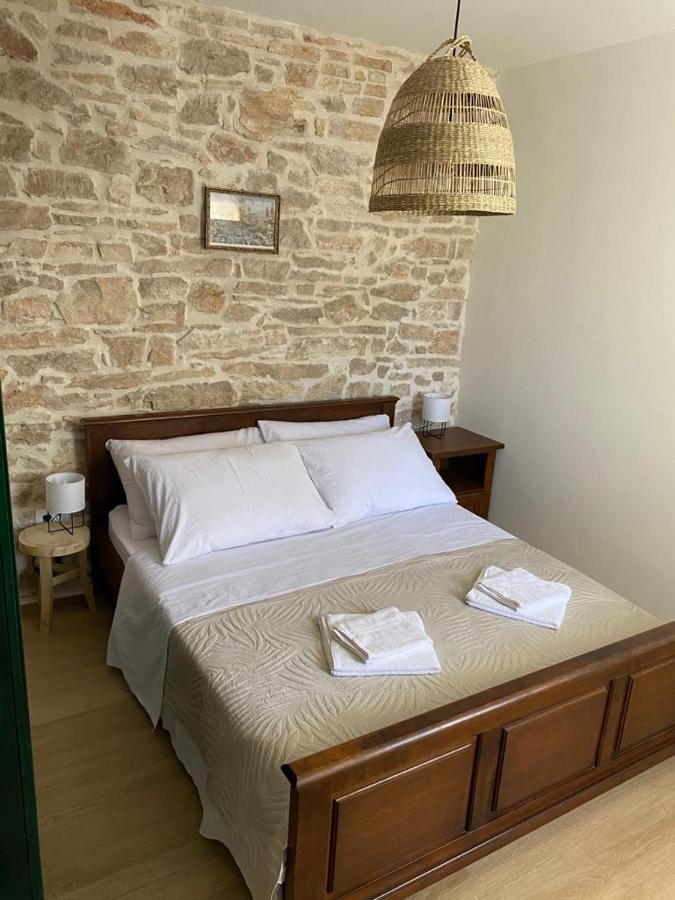 Apartmani Barbarosa Sveti Filip i Jakov Exterior foto