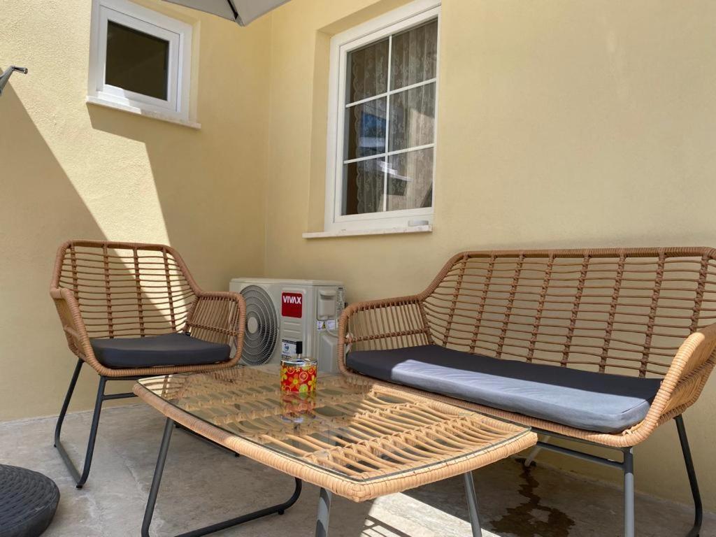 Apartmani Barbarosa Sveti Filip i Jakov Exterior foto